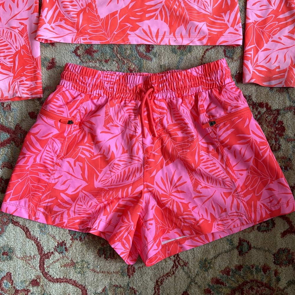 OLD NAVY l/s swim shirt and tie shorts. Good/excellent cond with minor stains. - Picture 12 of 16